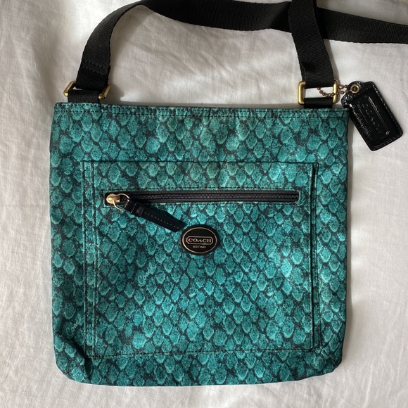 New Coach Crossbody - 10.5” x 10” - Green - Picture 9 of 9